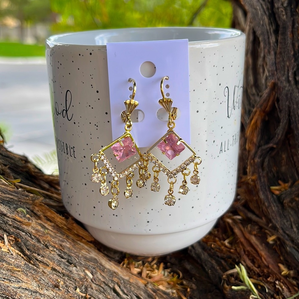 14k Gold Plated Retro Antique Diamond  finishing style with pink Rhinestone